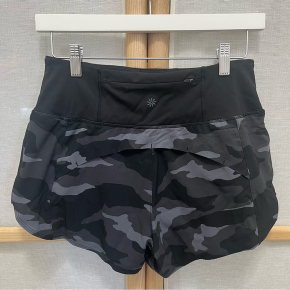 Athleta Running Free Camouflage Athletic Shorts Size XS - Picture 1 of 4